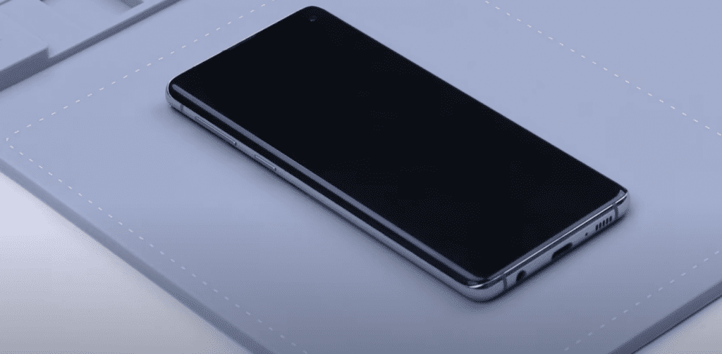 samsung s10 camera not working issue repair 02 Heat the soften the glue on the phone