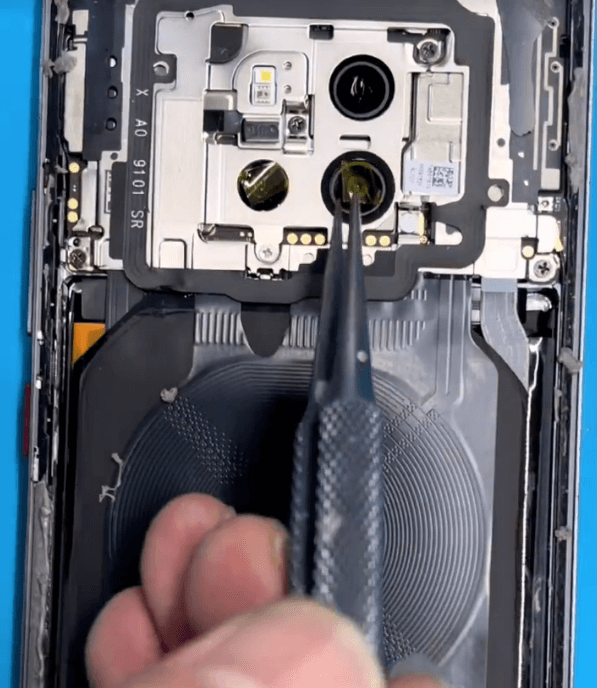 reparación de problemas de arranque en huawei mate 20 pro causados por problemas de soldadura de la cpu problema de arranque del Huawei Mate 20 Pro