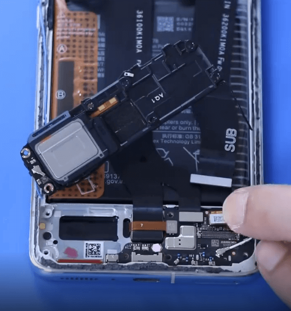 xiaomi mi 11 ultra kann nicht booten Reparaturanleitung 04 auch keine offensichtlichen Schäden an der Unterseite