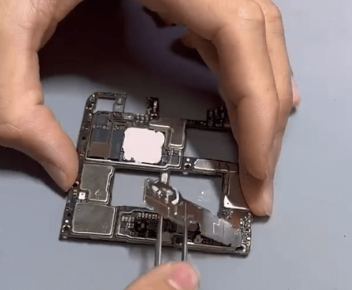 how to fix huawei mate 40 pro keeps restarting 04 remove the shielding cover on the motherboard