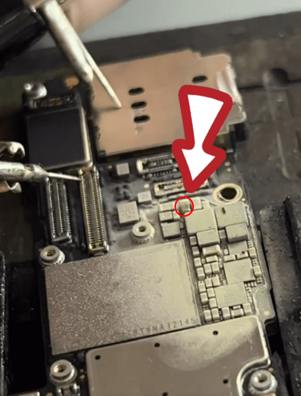 Reparatur fallen gelassen beschädigt iphone 13 pro keine Anzeige Problem Lösungen iphone 13 pro Hauptplatine