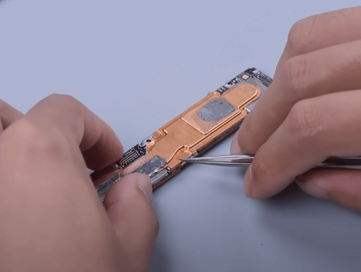 black shark 3 won't turn on repair 09 remove the shielding cover first