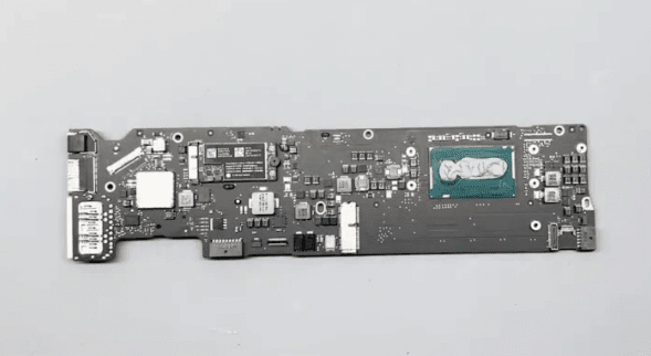 macbook air a1466 ne charge pas problème réparation 15 Retirer les bandes et le dissipateur thermique