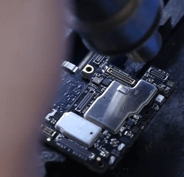 xiaomi mi 11 ultra kann nicht booten Reparaturanleitung 19 Löten Sie die kleine 5G-Platine zurück