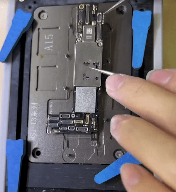 iphone 13 se sobrecalienta y no enciende reparacion reparación iphone 13