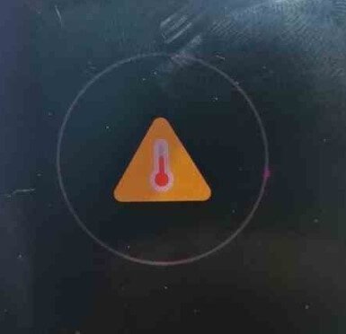 samsung galaxy s8 plus ne peut pas démarrer puis avec le symbole température anormale samsung S8P 2