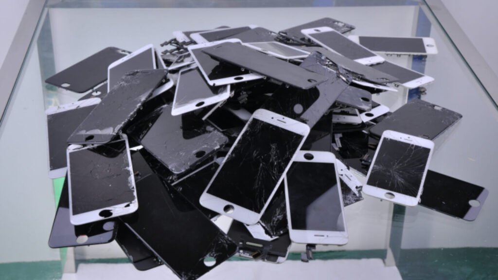 rewa one-stop repair business solución para negocios de segunda mano pantallas de teléfono agrietadas