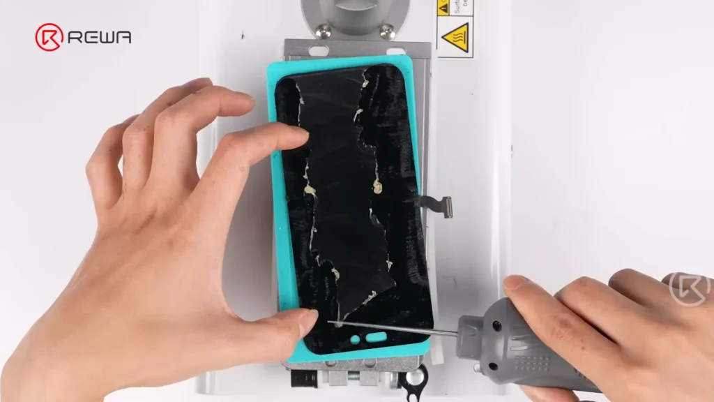 iphone screen refurbishing: how to avoid bubbles for a flawless finish clean off using electric glue remover